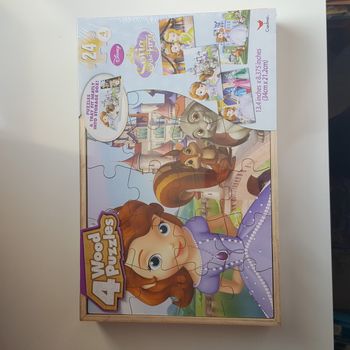 coffret de 4 puzzles en bois Disney princesse Sofia