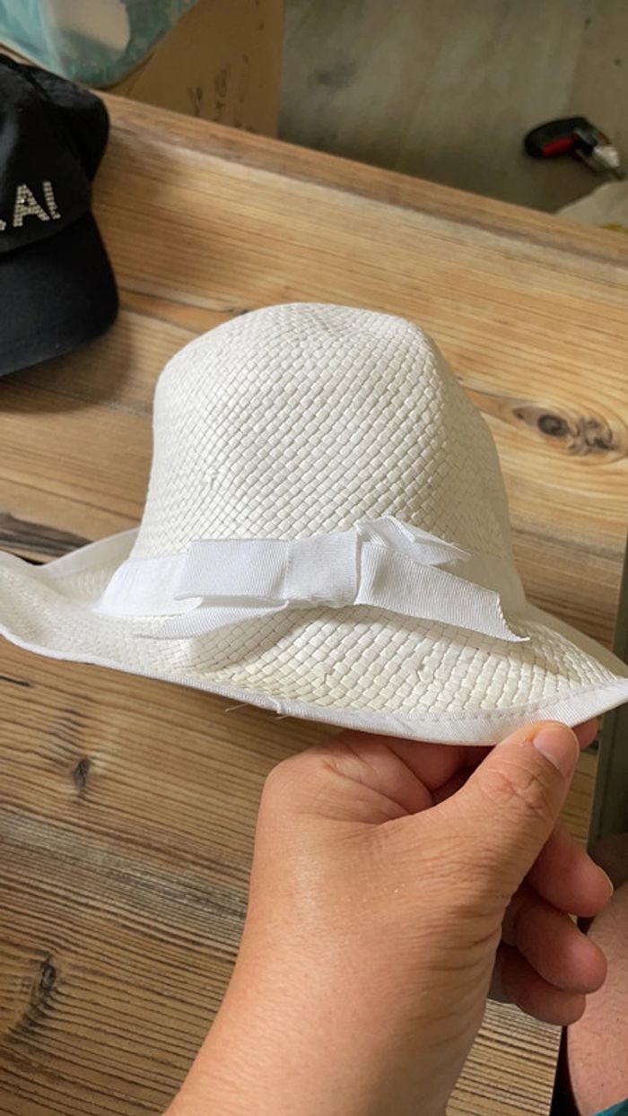 Chapeau blanc