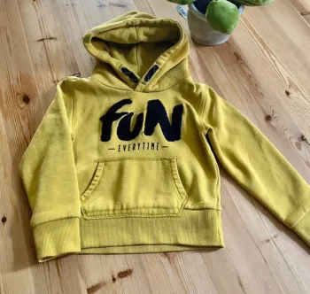 Sweat-shirt jaune moutarde 4 ans