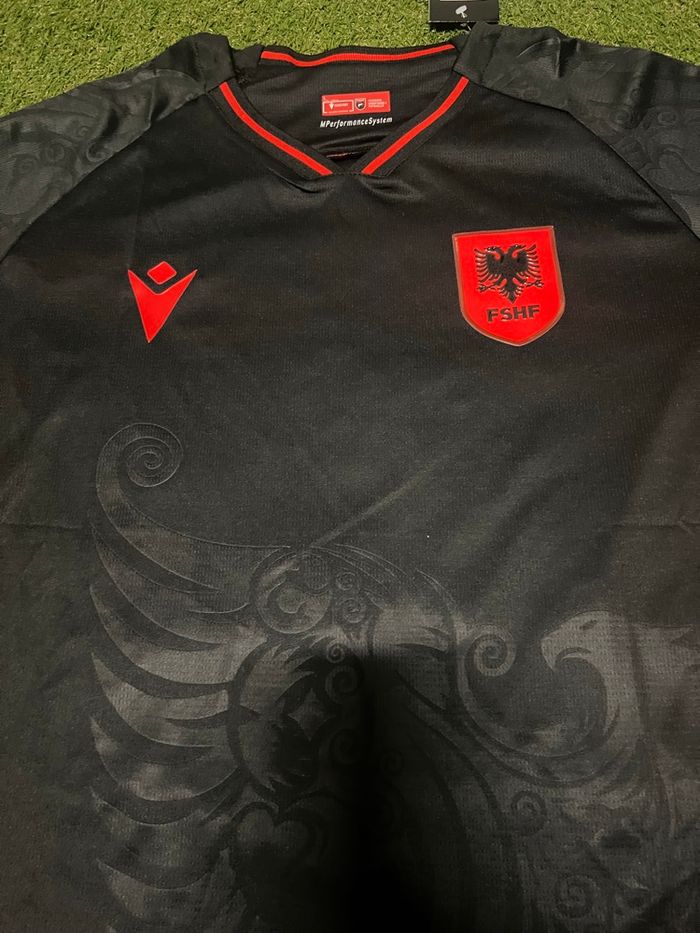 Nouveau maillot de foot Albanie 2026 - photo numéro 2