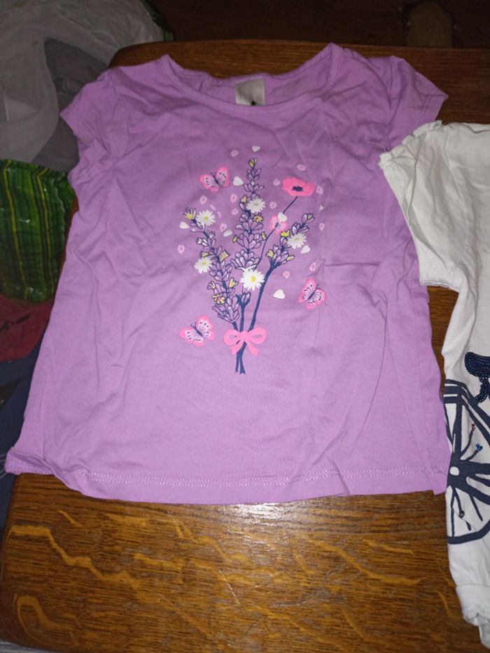 2 t-shirts - photo numéro 2