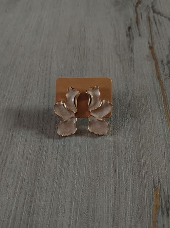 Boucles d'oreilles neuves