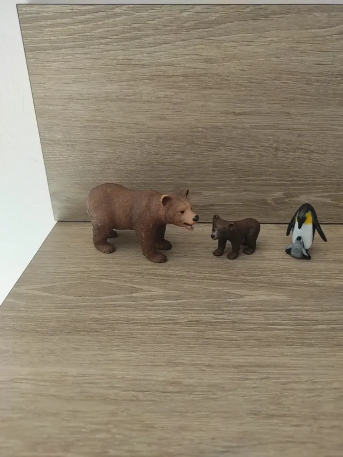 Lot de 3 figurines Schleich et une figurine pinguin - photo numéro 2