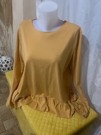 Blouse Liberté Essentielle taille S-M évasée tres bon état manches longues