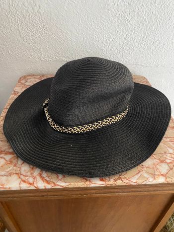 Chapeau noir Chaussea