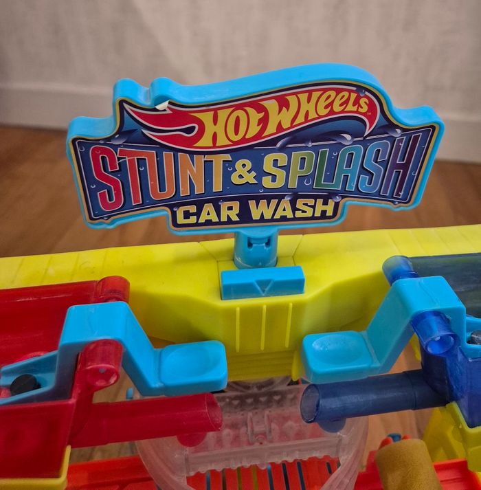 Circuit hot wheels station de lavage stunt & splash car Wash - photo numéro 4