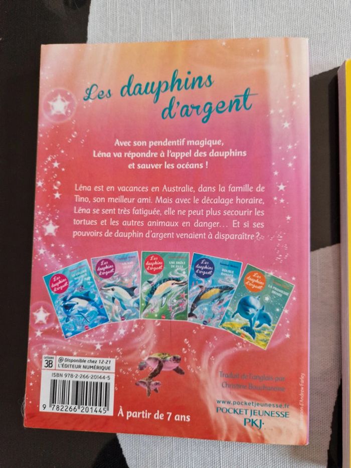 Lot 3 livres les lapins magiques les club des animaux les dauphins d argent - photo numéro 3