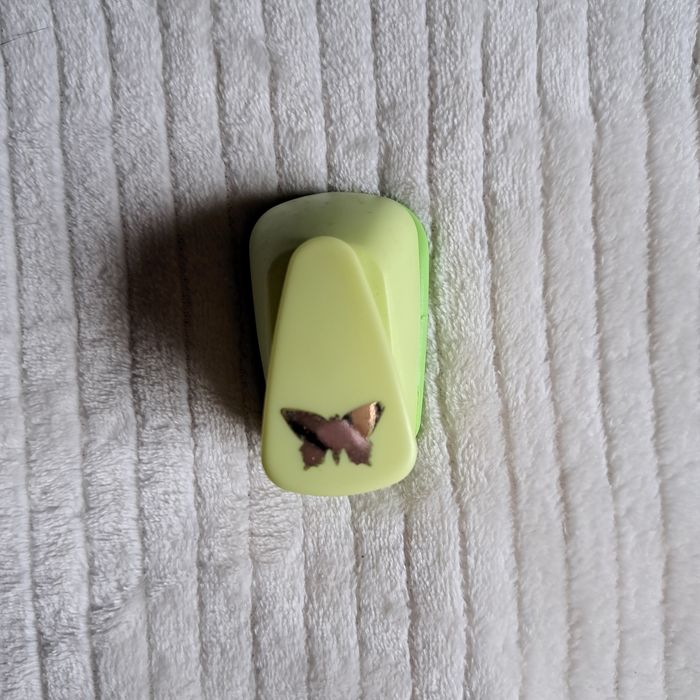 Perforatrice  papillon