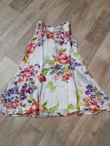 Robe sans manches fille légère motif fleuri 3 ans neuve