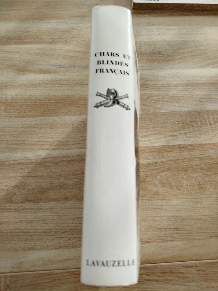 Livre chars et blindés Français - photo numéro 3