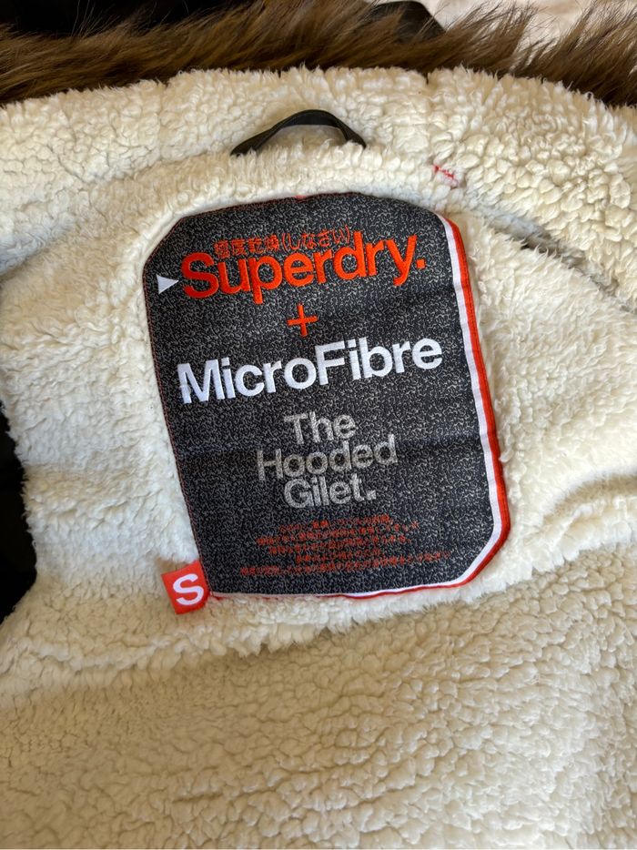 Doudoune sans manches Superdry femme Neuve – Microfibre polaire & capuche fourrure - photo numéro 8