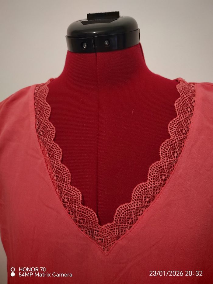 T shirt dentelle - photo numéro 2