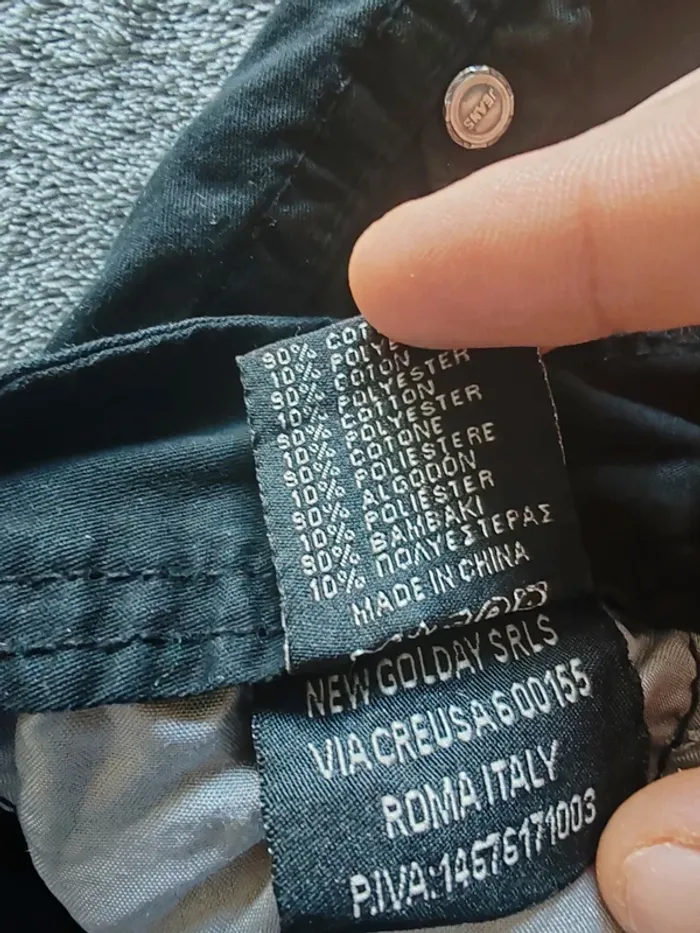 Bermuda cargo X-FEEL Collection noir 3/4 taille 42 FR – Neuf avec étiquette - photo numéro 5