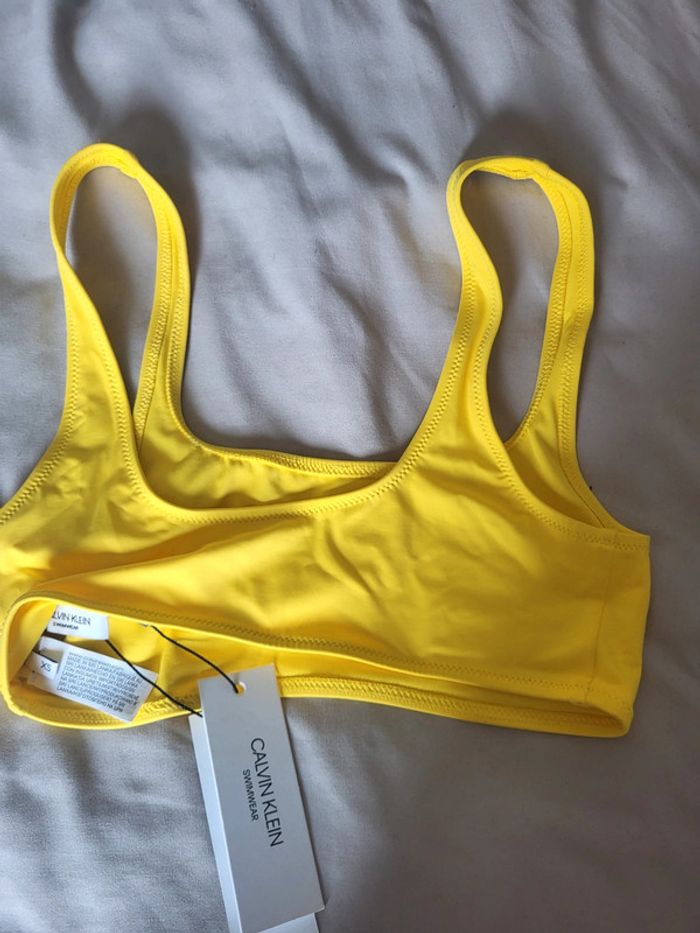 Haut de maillot de bain Calvin Klein taille XS neuf - photo numéro 5