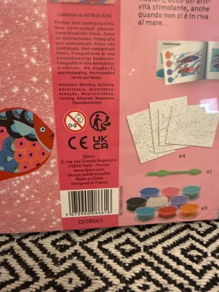 Djeco - Coffret Sables et paillettes, arc en ciel de poissons - 6 ans et + - photo numéro 3