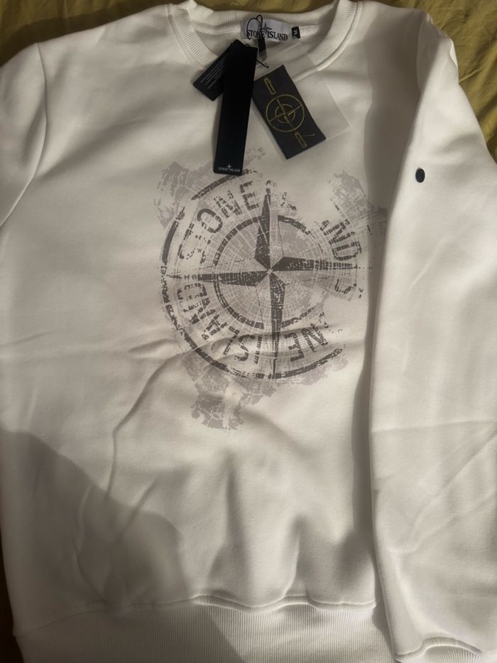 Pull Stone island - photo numéro 2