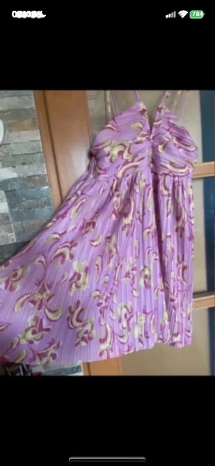 robe dos nu  d’été ZARA taille L rose imprimé jaune - photo numéro 4