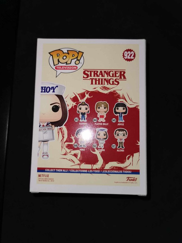Figurine Funko Pop / Robin N°922 / Stranger Things - photo numéro 3