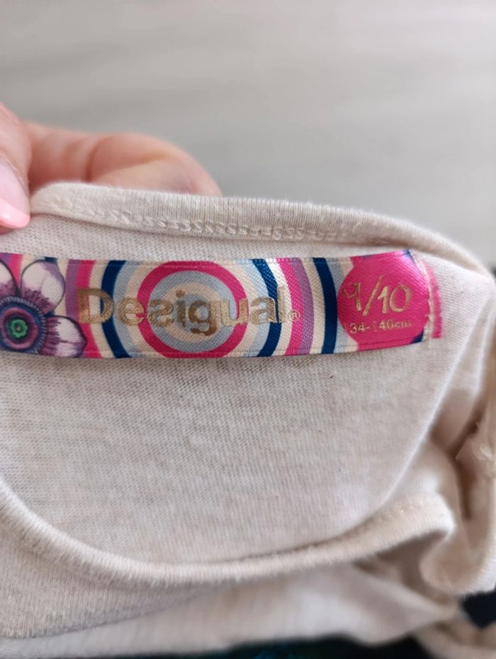 Lot 2 robes Desigual taille 9/10ans - photo numéro 4