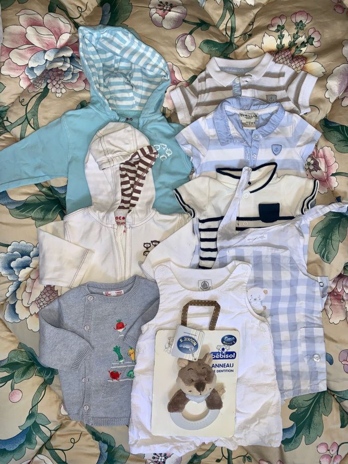 Lot bébé 1 mois. - photo numéro 3