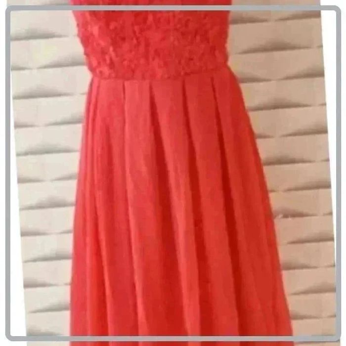Magnifique robe neuve  amisu  taille 34 - photo numéro 6