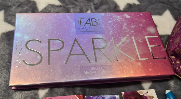 Joli Lot à fleurs aux tons mauves - photo numéro 6