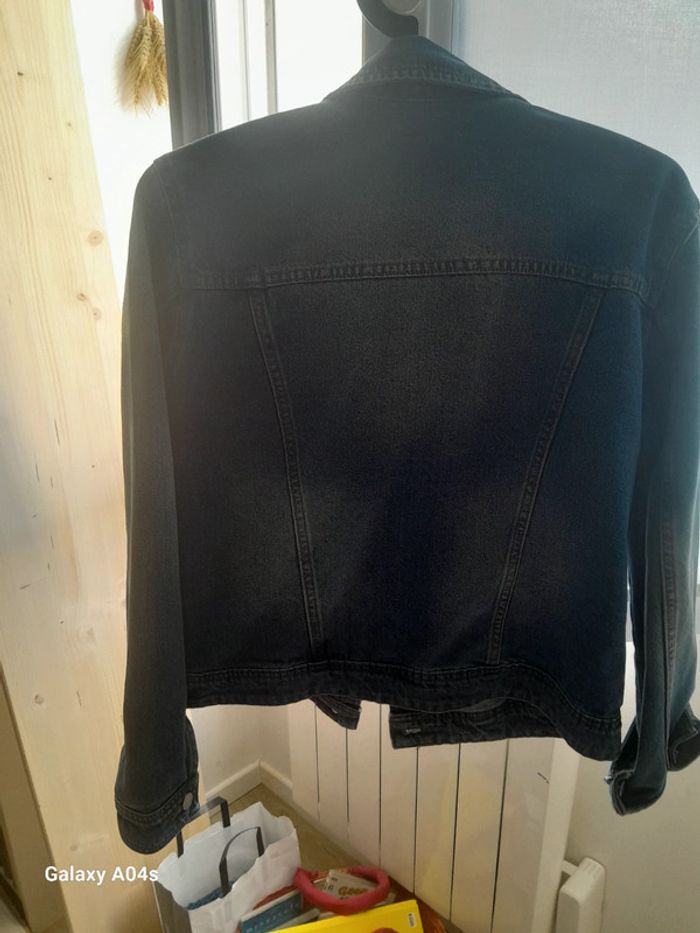 Veste neuve - photo numéro 2