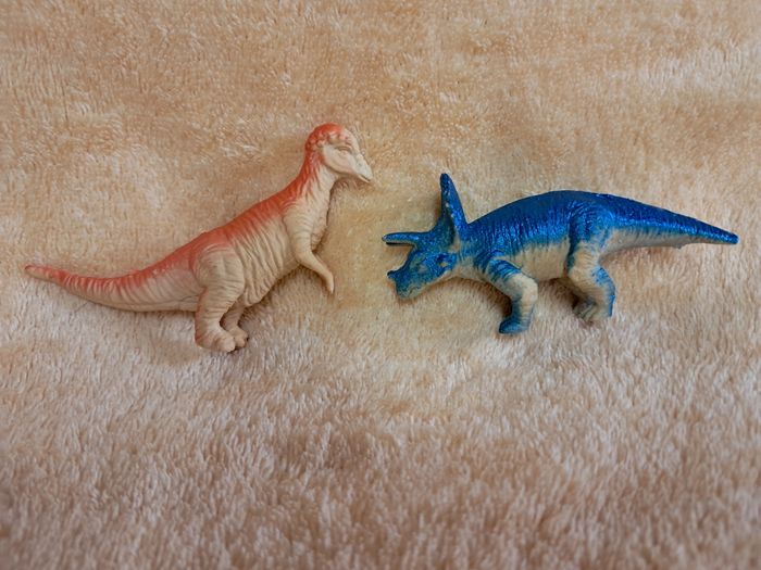 Lot de 8 dinosaures - photo numéro 4