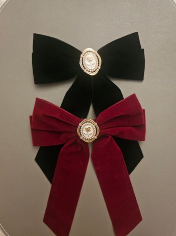 Deux barettes cheveux en velours avec nœud