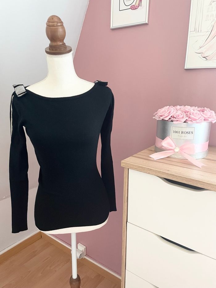 Pull à strass T38