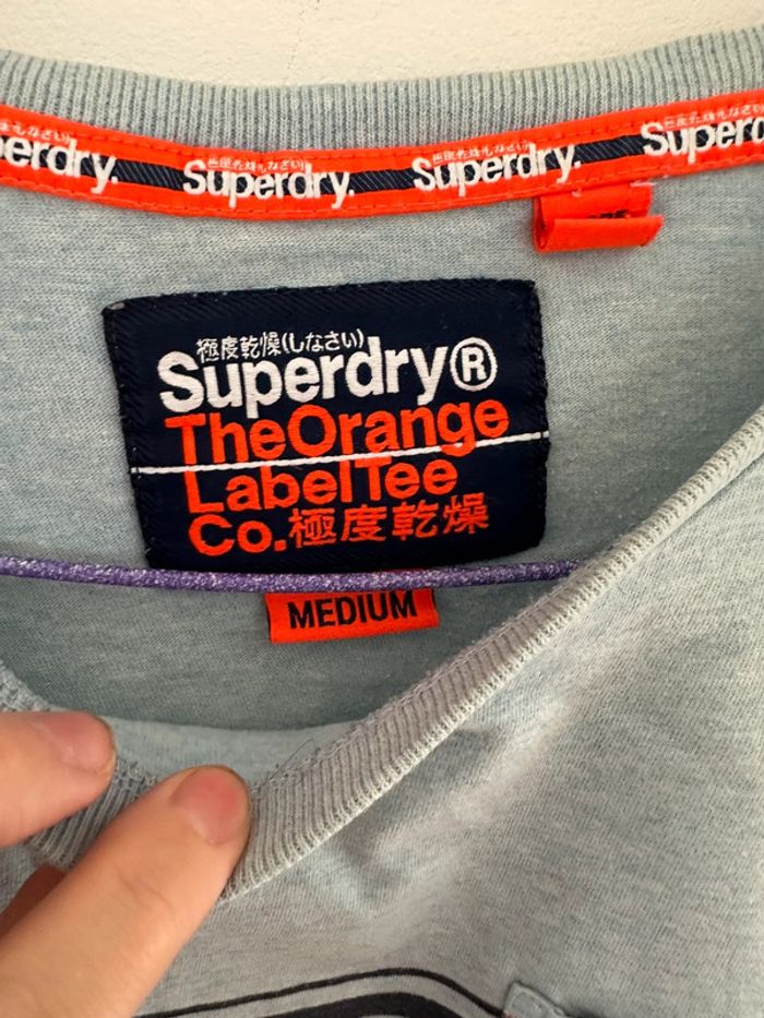 Teeshirt superdry taille M - photo numéro 5