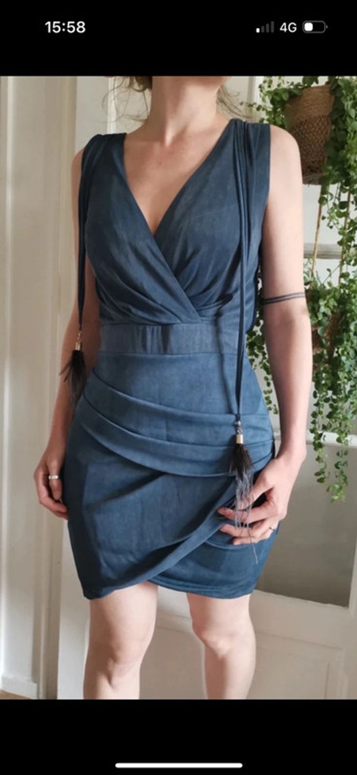 Magnifique robe Elisabetta Franchi - photo numéro 2