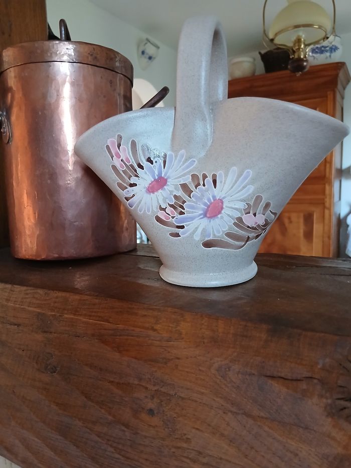 Vallauris/Poterie artisanale: Panier-corbeille motif floral en céramique - photo numéro 5