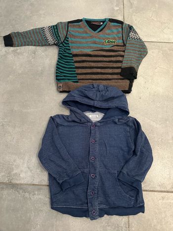 Lot pull catimini 24 mois et veste boutchou 24 mois effet jean bleu