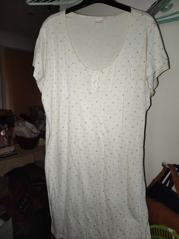Chemise de nuit TAILLE 50/52 