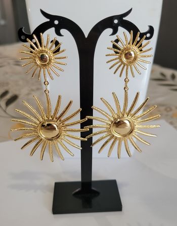 BOUCLES D'OREILLES DOUBLE SOLEIL ! NEUVE !