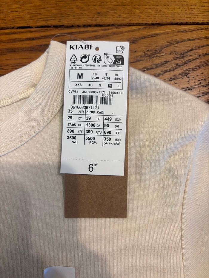 T-shirt blanc à motifs neuf avec étiquette taille M - photo numéro 7