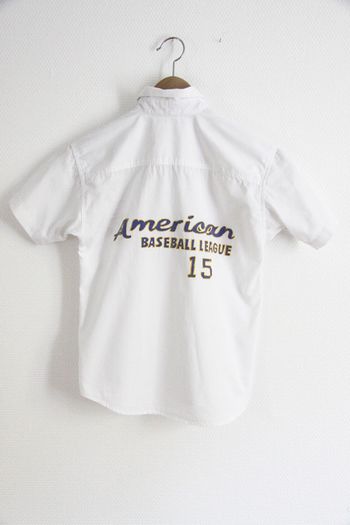 Chemisette vintage C&A avec broderie "American Baseball League" dans le dos, petite taille