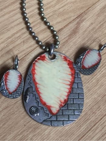 Boucle oreilles et collier 