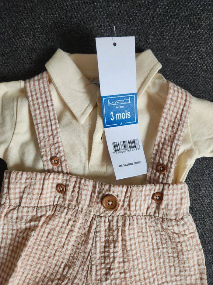 Ensemble short tee shirt neuf 3 mois - photo numéro 2