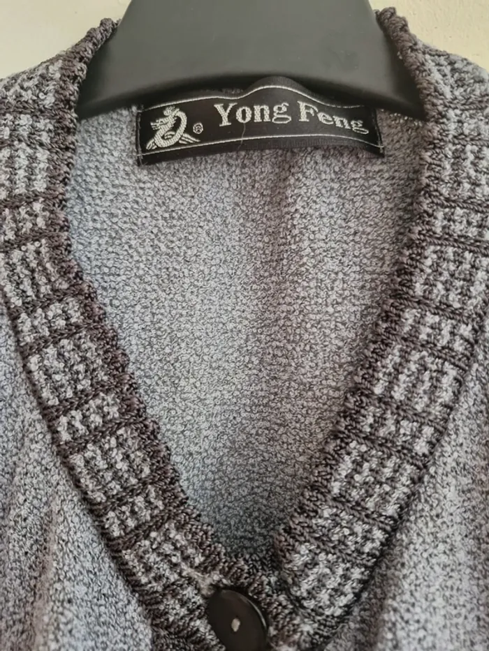 Superbe haut/ gilet young feng t 44.46 - photo numéro 2