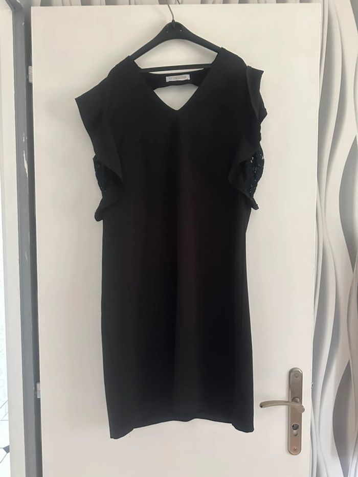 Robe noir dos ouvert