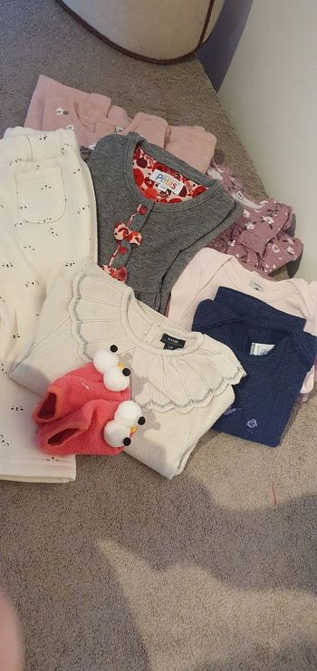 Lot vêtements fille 12 mois