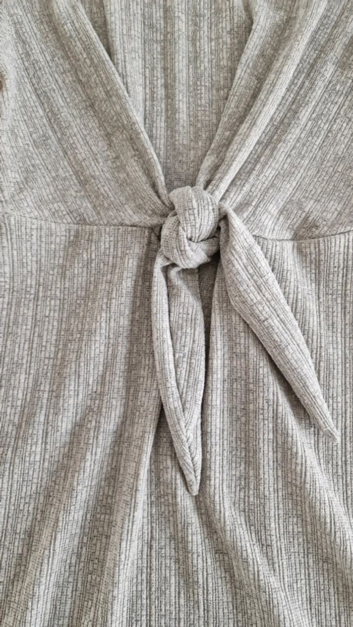 Robe avec noeud - photo numéro 2