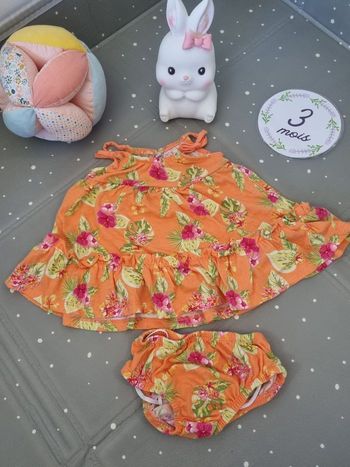 Petite robe à bretelles et son bloomer assorti 3 mois