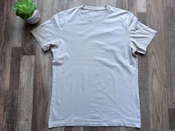 - Tee shirt Celio  (J) - Taille S  - Très bon état