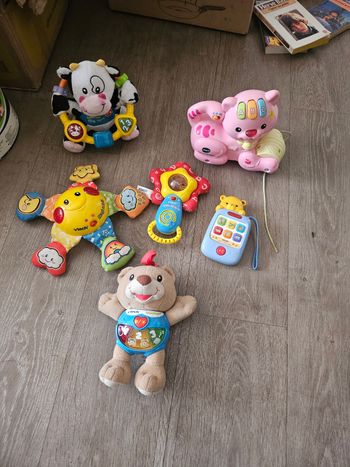 Lot jouets 1er âge Vtech