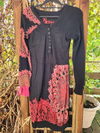 Superbe robe effet pull Desigual, Taille M (40), noite et rouge
