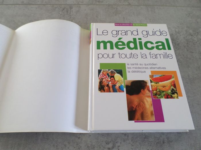 Livre : Le grand guide médical pour toute la famille - Très bon état - photo numéro 3