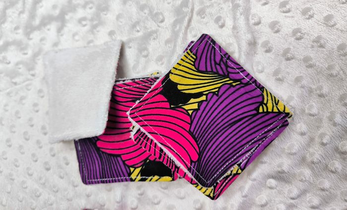 Trousse de toilette doublée et ses lingettes en éponge de bambou - photo numéro 3